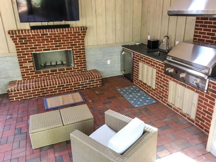 Indoor-outdoor kitchen with brick pavers