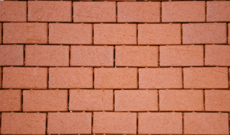 English Edge® Red